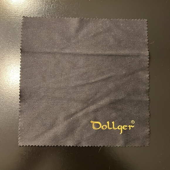 Dollger Sunglasses Case and Cloth - Picture 7 of 7